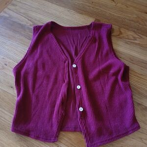 SHEIN Burgundy Ribbed Button-Up Vest